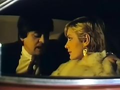 Отличный старенький фильм с сюжетом "Жена умеет делать все" (1980)