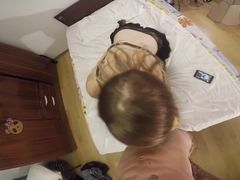 Кобель снимает на видео домашний секс от 1 лица с румынской красоткой