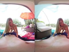 Необычный секс от 1 лица с сисястой девушкой в купальнике в 3D (VR)