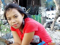Болтливый пикапер развел на секс симпатичную филиппинку с улицы
